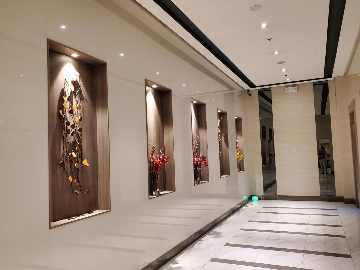 Cozyvilla At 81 Newport Blvd Walk To Naia T3 Marriott & Resorts World Casino & Newport Mall For 5 Pax Free Parking!!!! Pasay Exteriér fotografie